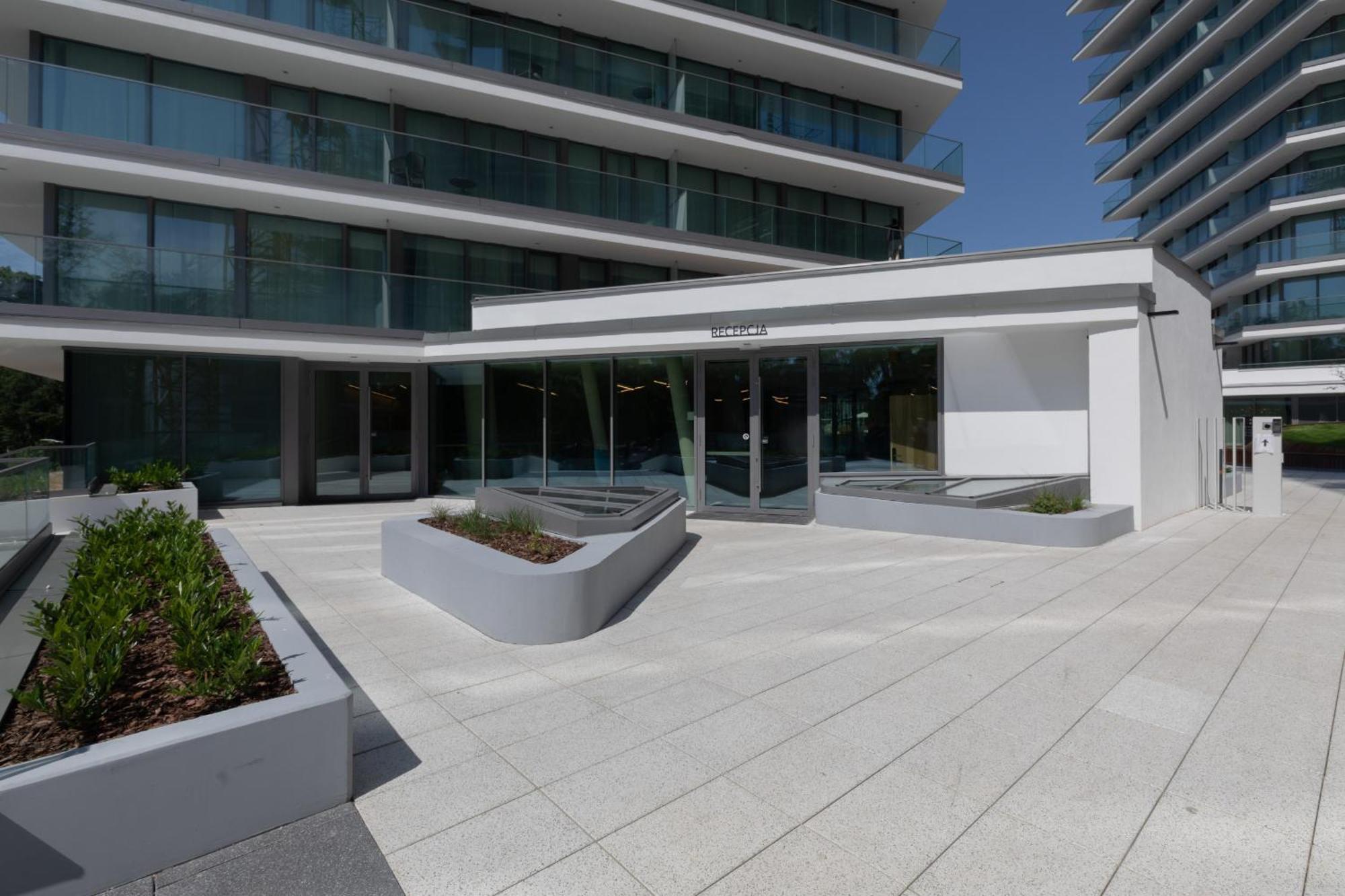 Royal Waves Resort & Spa - Apartment With Parking By Noclegi Renters مينززدرويه المظهر الخارجي الصورة